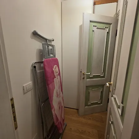 Via Sestiere Castello 5375 Apartamento *